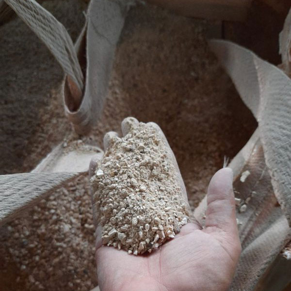 san-cao-nhom-chiu-lua