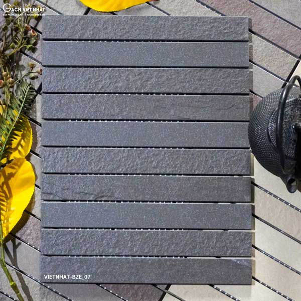 gach-op-tuong-viet-nhat-24-5x32cm-bze_07