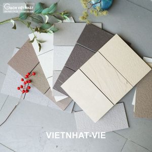 gach-viet-nhat-vie-35-5x23-5-op-lat
