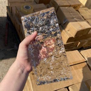 gach-kinh-av-20x10x5-vm001