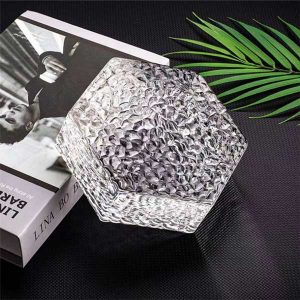 gach-kinh-luc-giac-15x15x5-av-vm177-to-ong-1