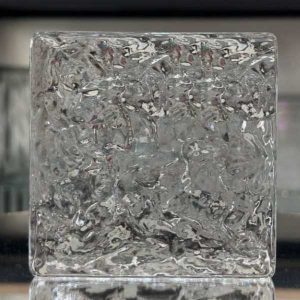 gach-kinh-vuong-av-10x10x5-vm062-van-may