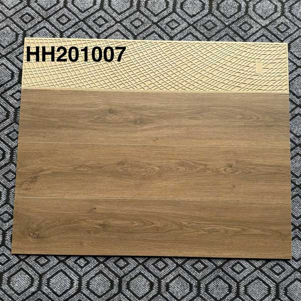 gach-gia-van-go-tq-20x100-hh201007