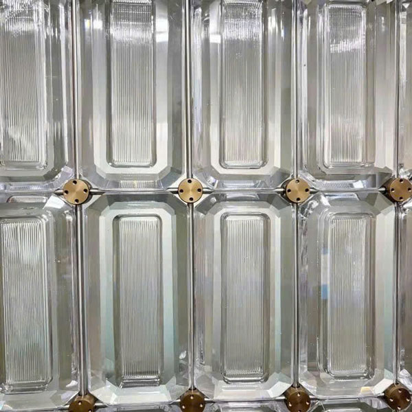 gach-kinh-lay-sang-23x10x1-5-cm